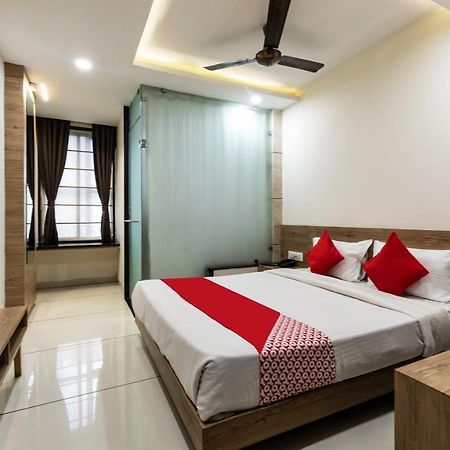 Capital O 47403 Hotel Manjeet Bhopal Bagian luar foto