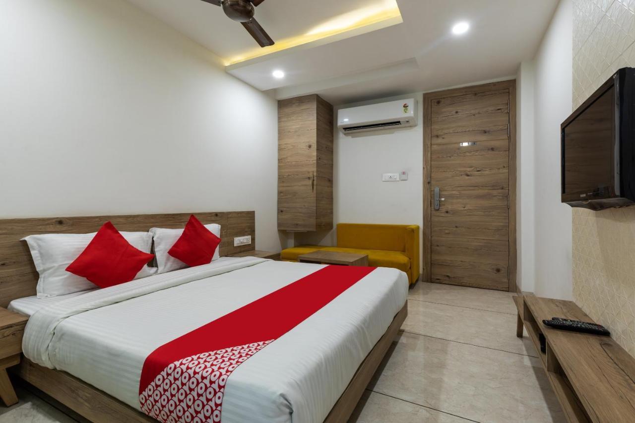 Capital O 47403 Hotel Manjeet Bhopal Bagian luar foto